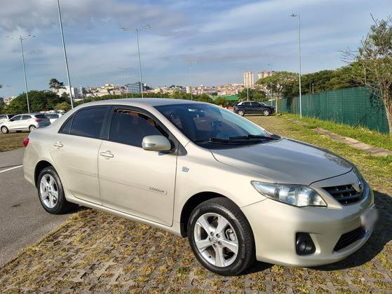 TOYOTA COROLLA 2.0 XEI 16V FLEX 4P AUTOMÁTICO TOYOTA COROLLA 2.0 XEI 16V FLEX 4P AUTOMÁTICO